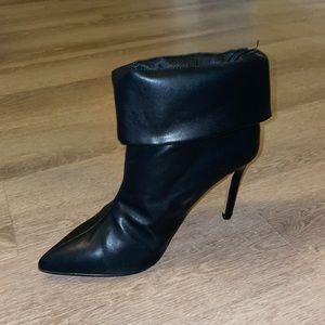 🌸$5 SALE‼️🌸 Express Black Pointed Ankle Boots sz 8